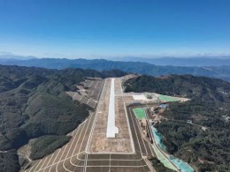 云南鳳慶通用機(jī)場建設(shè)工程項目土石方、地基處理及排水工程施工